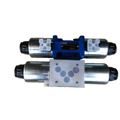 Rexroth Proportional Valve 4WE10R5X/EG24N9K4/M Blue Energy Efficiency Easy To Install Good Energy-Saving